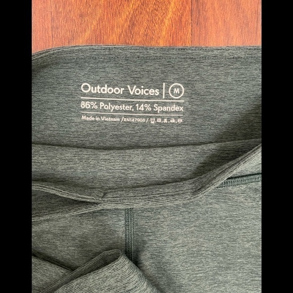 OUTDOOR Voices Mid Rise Leggings Green Activewear Workout Yoga Women's medium - Picture 6 of 7